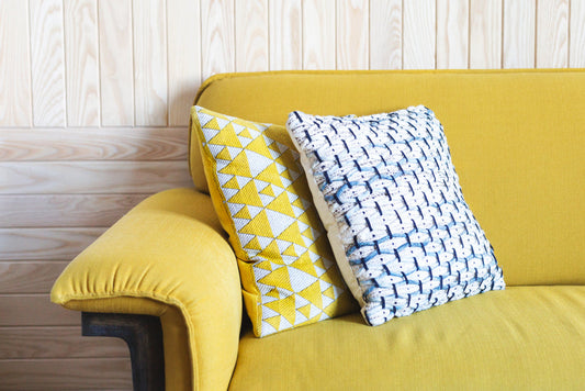 Knitted Throw Pillows for Indoor Decoration